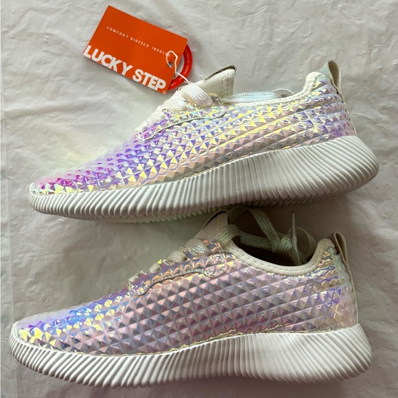 NWT Lucky Step Metallic Pink Holographic Vegan Sneakers pyramid studs SZ 7 - Picture 4 of 15
